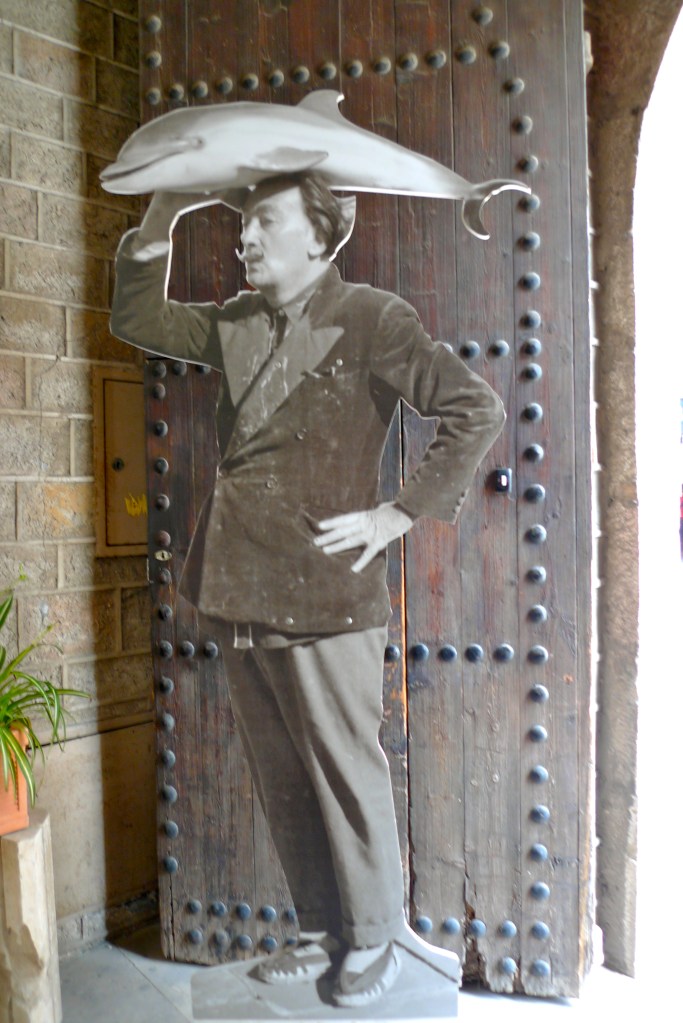 dali,cutout,barcelona